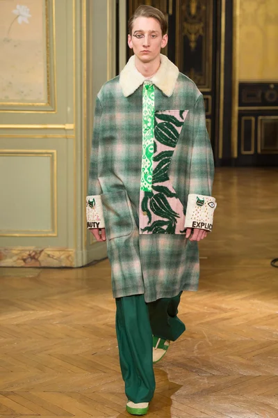Look 36